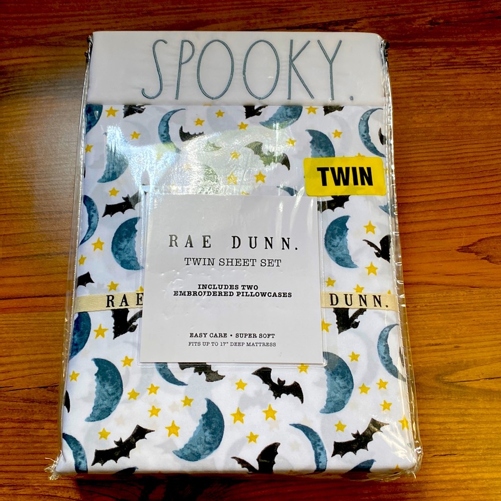 Rae Dunn Halloween Bat Twin Sheet set